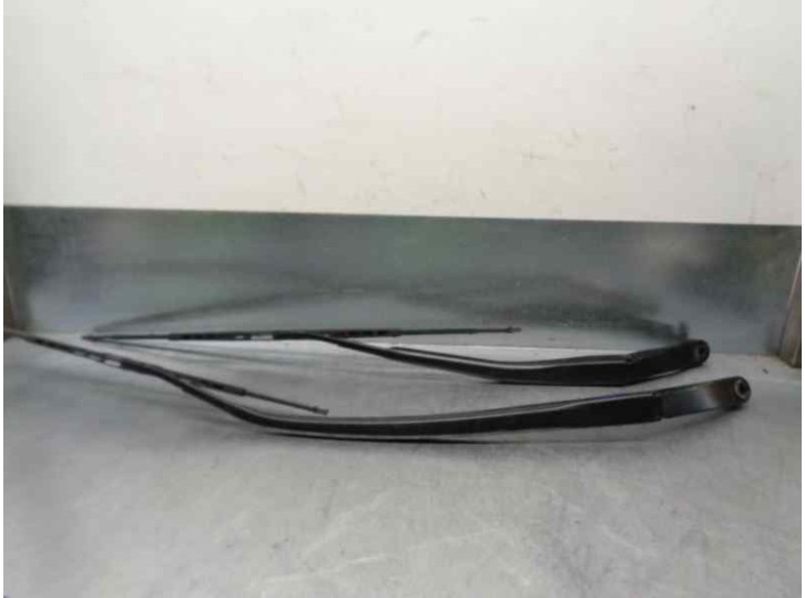 Replacement front right wiper arm for Honda FR-V (BE) 1.8 VTEC CAT OEM IAM reference 76610SJDG01 