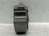 Recambio de mando elevalunas trasero derecho para toyota corolla (_e12_) 1.4 d (nde120_) referencia OEM IAM 8481002041 
