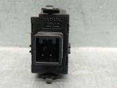 Recambio de mando elevalunas trasero derecho para toyota corolla (_e12_) 1.4 d (nde120_) referencia OEM IAM 8481002041 