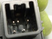 Recambio de mando elevalunas trasero derecho para toyota corolla (_e12_) 1.4 d (nde120_) referencia OEM IAM 8481002041 