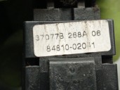Recambio de mando elevalunas trasero derecho para toyota corolla (_e12_) 1.4 d (nde120_) referencia OEM IAM 8481002041 