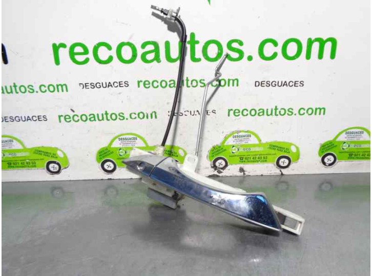 Replacement front left exterior door handle for Honda Accord Sedan (CU) 2.2 DTec Cat OEM IAM reference 72182TL0E01 