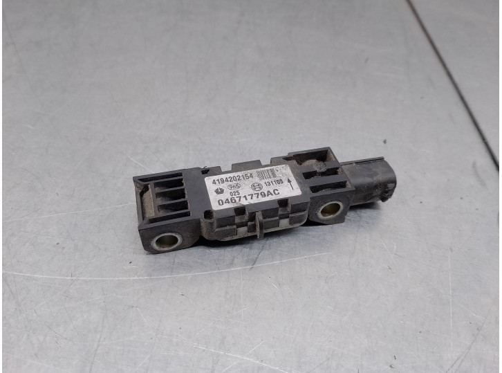 Recambio de sensor impacto para chrysler 300 c 3.0 crd cat referencia OEM IAM 04671779AC 