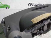 Recambio de salpicadero para dacia sandero 1.6 cat referencia OEM IAM NEGRO Y GRIS 