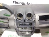 Recambio de salpicadero para dacia sandero 1.6 cat referencia OEM IAM NEGRO Y GRIS 