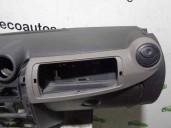 Recambio de salpicadero para dacia sandero 1.6 cat referencia OEM IAM NEGRO Y GRIS 
