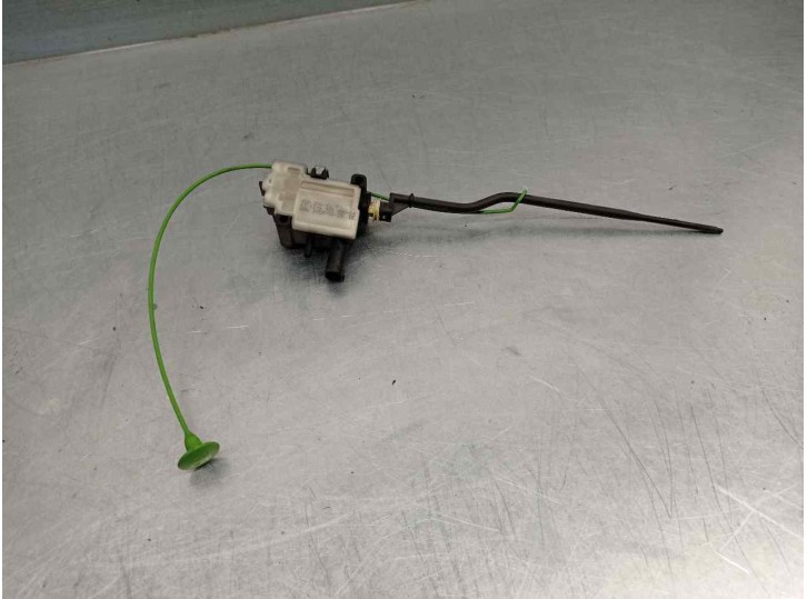 Recambio de motor tapa deposito combustible para mini r56 16v diesel cat referencia OEM IAM 67116985880  