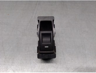 Replacement rear right window lift switch for Chrysler 300 C 3.0 CRD CAT OEM IAM reference 04602743AA 