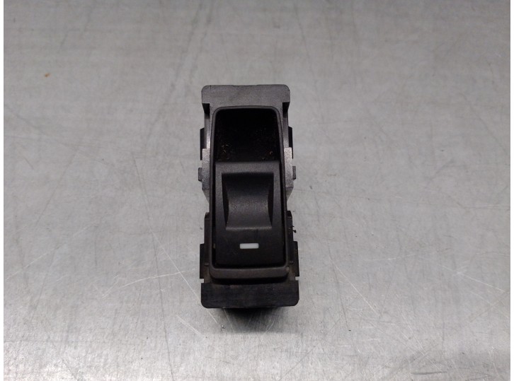 Recambio de mando elevalunas trasero derecho para chrysler 300 c 3.0 crd cat referencia OEM IAM 04602743AA 