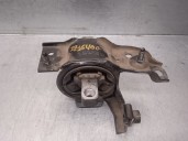 Replacement left engine mount for Skoda Rapid 1.6 TDI DPF OEM IAM reference 6RF199555E 