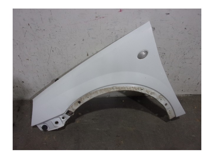 Recambio de aleta delantera izquierda para opel combo (corsa c) 1.6 cat (z 16 se / l55) referencia OEM IAM 1101031 BLANCA 