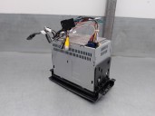 Replacement multifunction screen for Chrysler 300 C 3.0 CRD CAT OEM IAM reference PN2UNI68G 