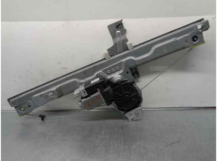 Recambio de elevalunas delantero izquierdo para peugeot 207 sport referencia OEM IAM 9221FT 6 PINES 5 PUERTAS