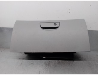 Recambio de guantera para chrysler 300 c 3.0 crd cat referencia OEM IAM 0XW23XDBAB 