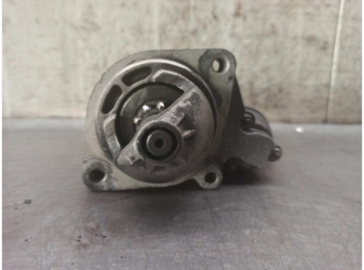 Replacement starter motor for BMW 5 Series saloon (E39) 2.2 24V CAT OEM IAM reference 1740374 458460 VALEO