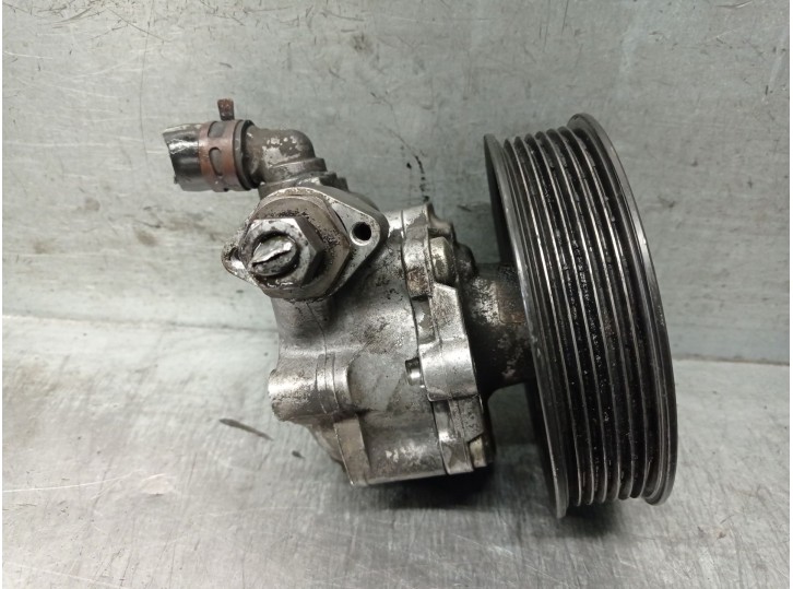 Recambio de bomba servodireccion para opel movano b kasten/combi 2.3 cdti referencia OEM IAM 95521967 95521967 