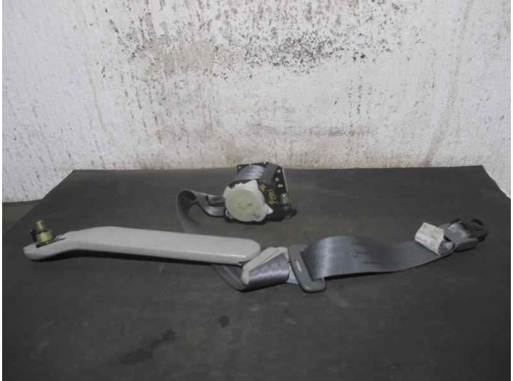 Replacement front right seat belt for Honda CR-V (RD1/3) 2.0 16V CAT OEM IAM reference NSB073GR012 
