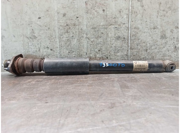 Replacement rear left shock absorber for BMW X3 (E83) 3.0 turbodiesel OEM IAM reference 33523413789 