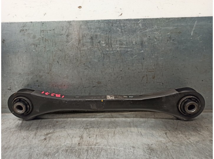 Recambio de brazo suspension inferior trasero derecho para hyundai ioniq referencia OEM IAM 55260G2100  