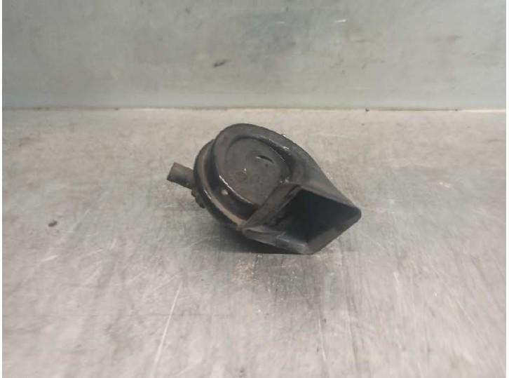 Recambio de claxon para bmw x3 (e83) 3.0 turbodiesel referencia OEM IAM 024148  