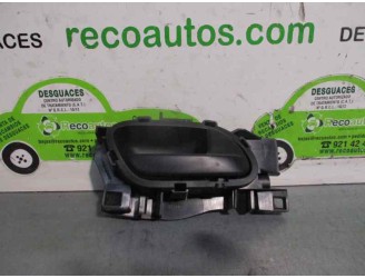 Replacement front right interior door handle for Citroën Berlingo 1.6 16V HDI OEM IAM reference 96555514XT 