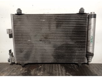 Replacement air conditioning condenser / radiator for Citroën C5 Estate 2.0 16V CAT (RFJ / EW10A) OEM IAM reference 9652775