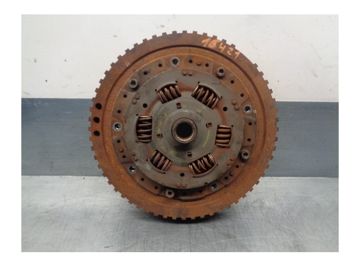 Recambio de volante motor para audi a6 berlina (4b2) 3.0 referencia OEM IAM 06C141065A 06C105268A 