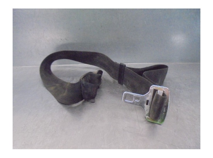 Recambio de cinturon seguridad delantero para nissan cabstar 3.0 referencia OEM IAM 86854F3900  