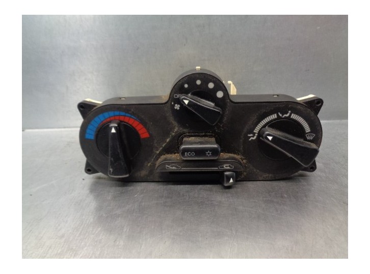 Replacement heating / air conditioning control unit for Mitsubishi Carisma saloon 4 (DA0) 1.8 16V CAT OEM IAM reference MB9476
