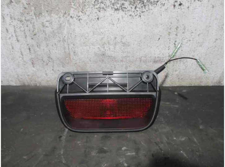 Recambio de piloto trasero central para honda cr-v (rd1/3) 2.0 16v cat referencia OEM IAM 