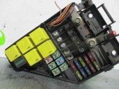 Replacement relay / fuse box for MG MG ZR 105 OEM IAM reference YQE103720R 133026090402 