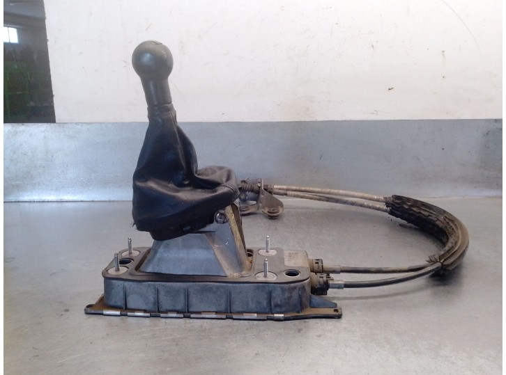 Recambio de palanca cambio para seat altea (5p1) 2.0 tdi 16v referencia OEM IAM 1K0711049AF 1K0711112 