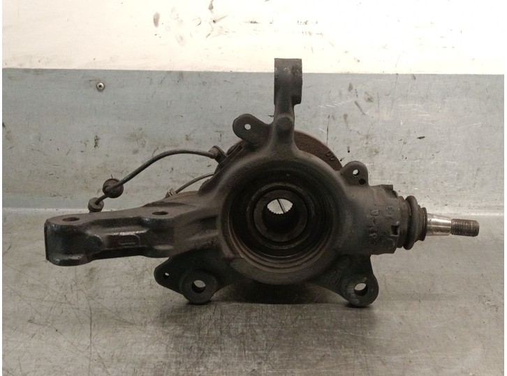 Recambio de mangueta delantera derecha para opel movano b kasten/combi 2.3 cdti referencia OEM IAM 95508187 4421884 