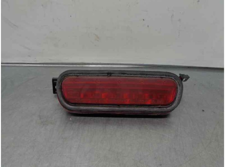 Recambio de luz central de freno para kia sorento 2.5 crdi cat referencia OEM IAM 927003E0 
