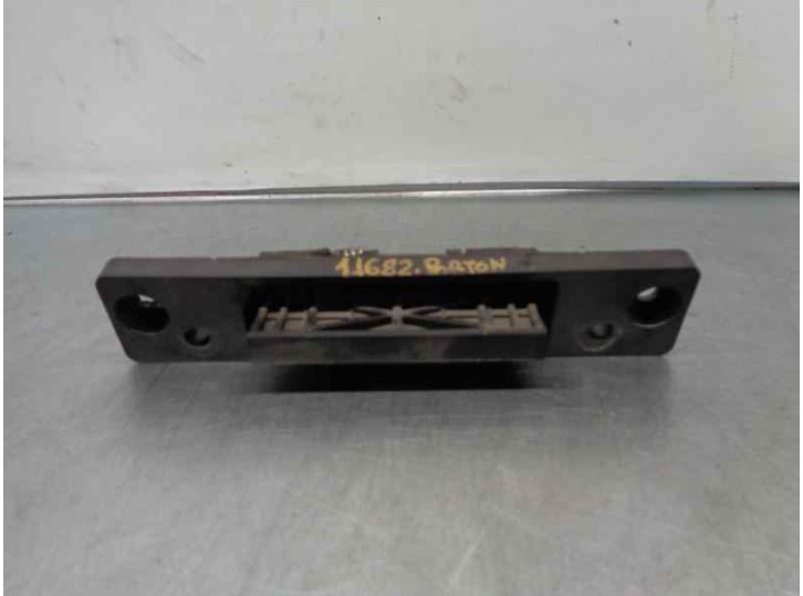 Recambio de maneta exterior porton para kia sorento 2.5 crdi cat referencia OEM IAM 812603E000 
