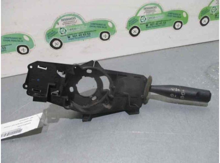 Recambio de mando limpia para peugeot 206 berlina 1.9 diesel referencia OEM IAM 9630605180 96049597ZL 