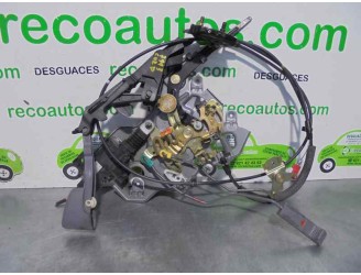 Recambio de cerradura puerta trasera izquierda para chrysler voyager (gs) 2.4 cat referencia OEM IAM 4675782G DE CORREDERA 5 PUE