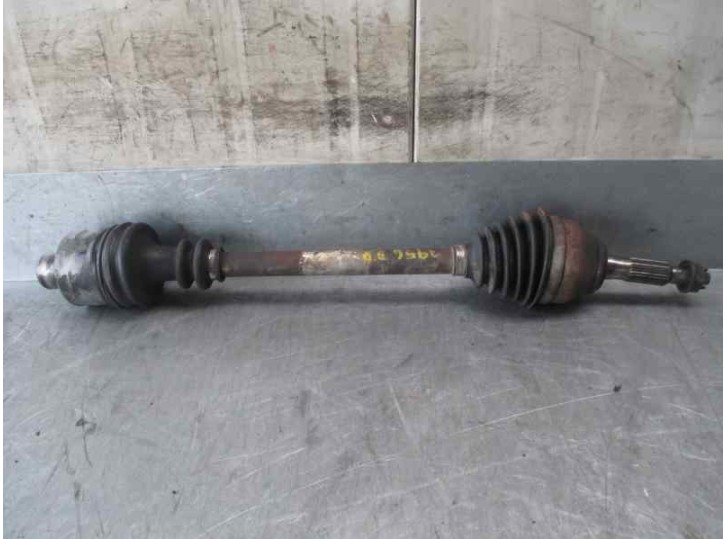 Recambio de transmision delantera derecha para renault trafic (desde 5.89) 1.9 diesel referencia OEM IAM 8200052240  GKN