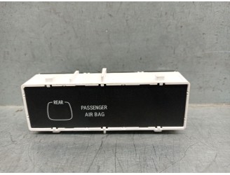 Recambio de pantalla multifuncion para peugeot 108 1.0 vti 72 referencia OEM IAM B000904880 B000904880 