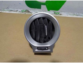 Replacement air vent for Renault Koleos 2.0 DCI Diesel FAP OEM IAM reference 68761JY00A 68761JY00B