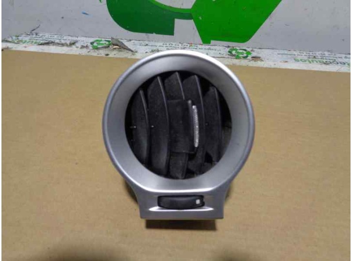 Recambio de aireador para renault koleos 2.0 dci diesel fap referencia OEM IAM  68761JY00A 68761JY00B