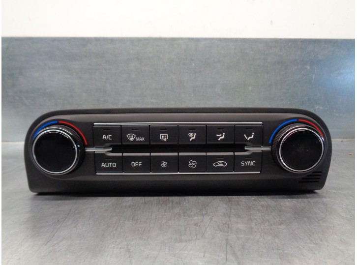 Recambio de mando climatizador para kia xceed 1.4 tgdi cat referencia OEM IAM 97250J7201 