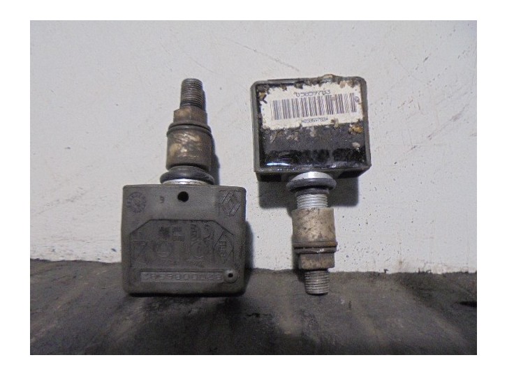 Recambio de sensor presion para renault laguna ii (bg0) 1.9 dci diesel referencia OEM IAM 8200086582  