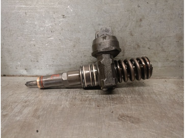 Recambio de inyector para seat ibiza (6l1) 1.9 tdi referencia OEM IAM 038130073AJ 038130073AJ 