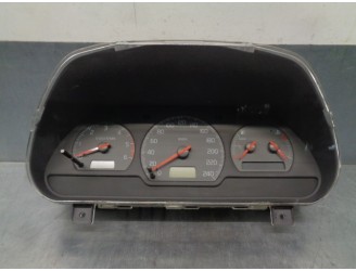 Recambio de cuadro instrumentos para volvo s40 berlina 1.9 diesel cat referencia OEM IAM 30638545 