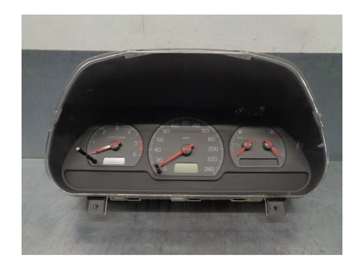 Recambio de cuadro instrumentos para volvo s40 berlina 1.9 diesel cat referencia OEM IAM 30638545 