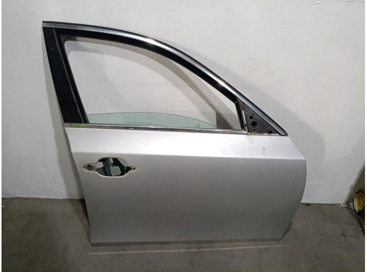 Recambio de puerta delantera derecha para bmw serie 5 touring (e61) 2.5 cat referencia OEM IAM 41515A2A3A6 41515A2A3A6 