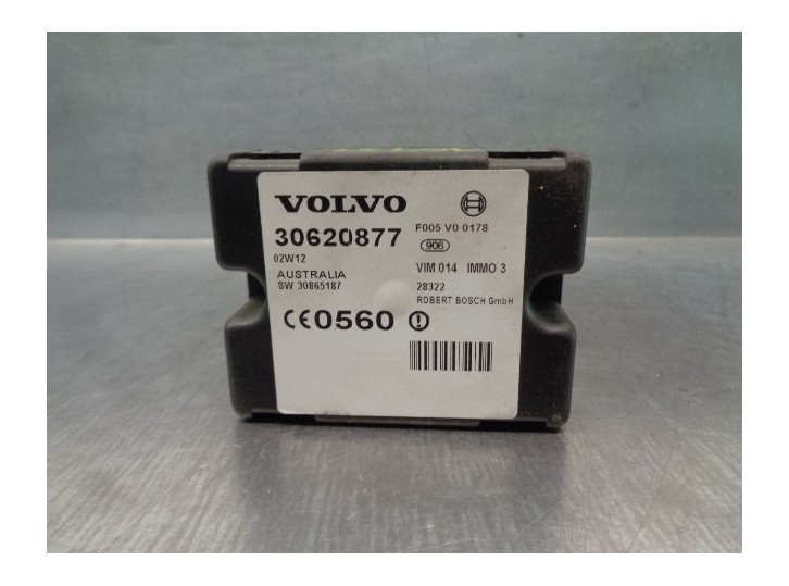 Replacement immobilizer control unit for Volvo S40 sedan 1.9 diesel CAT OEM IAM reference 30620877 F005V00178 BOSCH