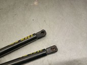 Recambio de amortiguadores maletero / porton para ford focus berlina (cap) ghia referencia OEM IAM 4M51A406A10AB 1321021 