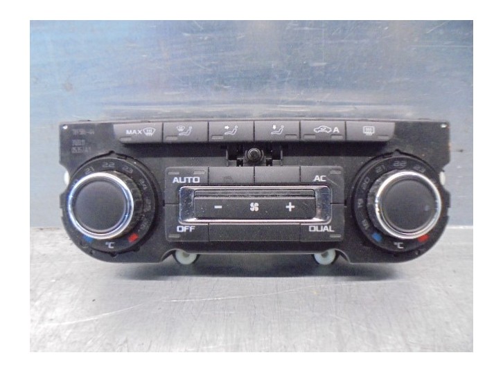 Recambio de mando climatizador para skoda octavia berlina (1z3) 1.6 tdi dpf referencia OEM IAM 3T0907044BD 5HB00974964 